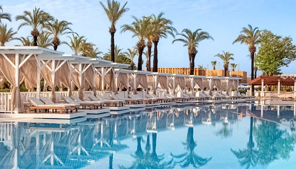 هتل تایتانیک دلوکس لارا آنتالیا